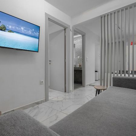 Premium Jacuzzi Suite At The City Center, By Aqua Platinum Солун Екстериор снимка